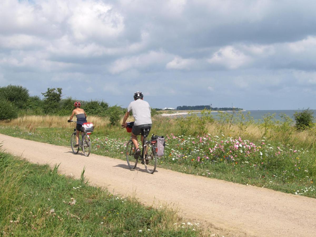 Direkt-Am-Suedstrand Burgtiefe auf Fehmarn Экстерьер фото